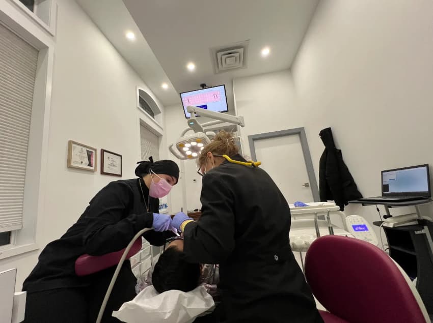 Specialized Dental Services for Seniors in Oakville